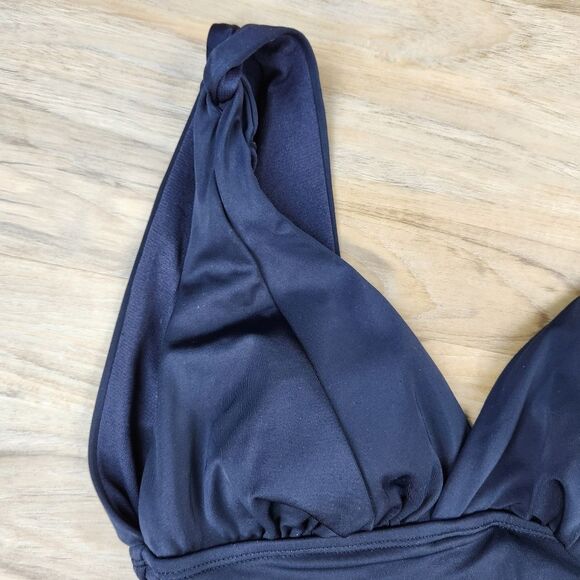 🔹️NWT Black Plunging Vneck One Piece Bathing Suit Small - Picture 9 of 12